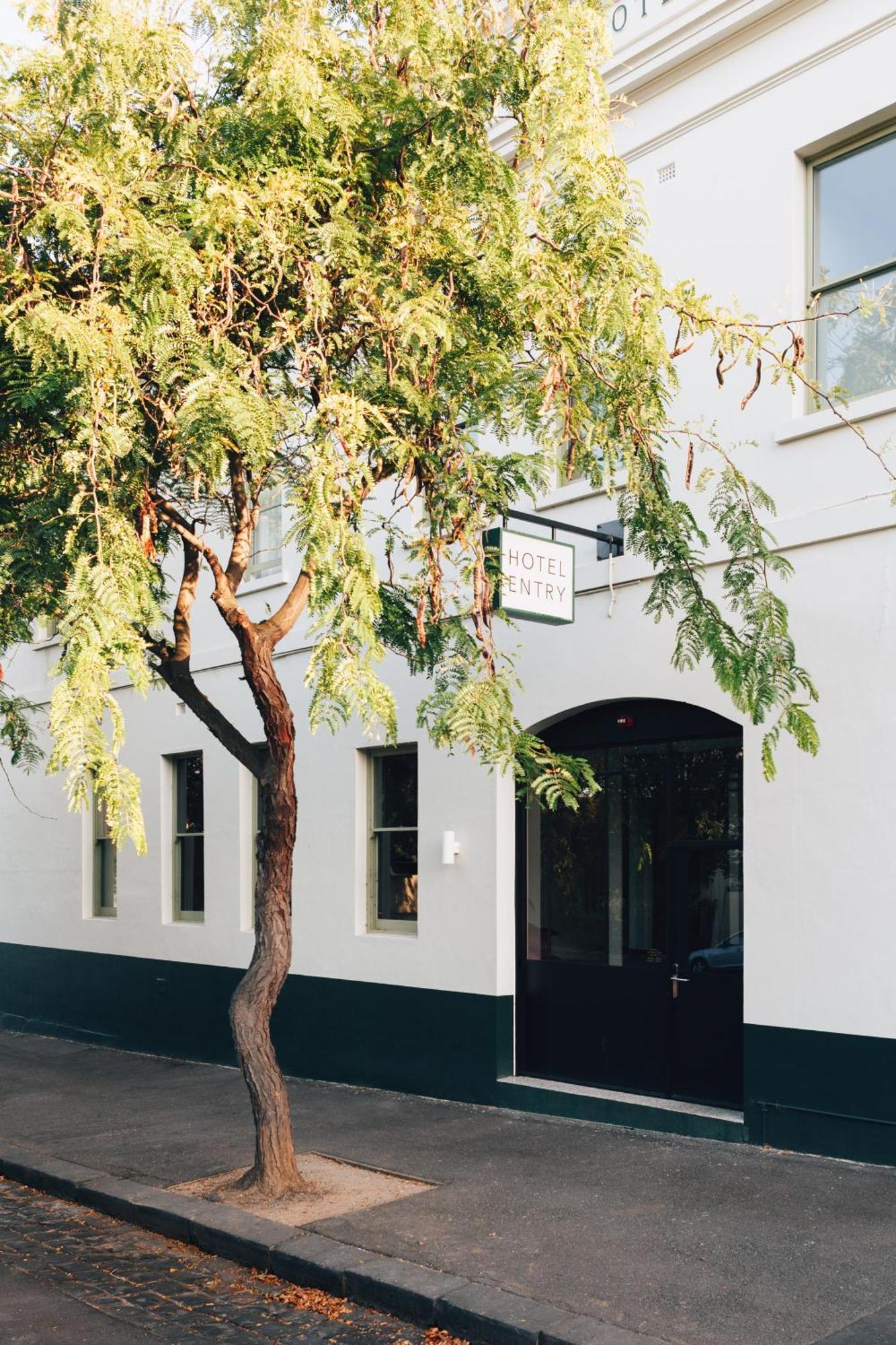 Naughtons Hotel Melbourne Eksteriør billede
