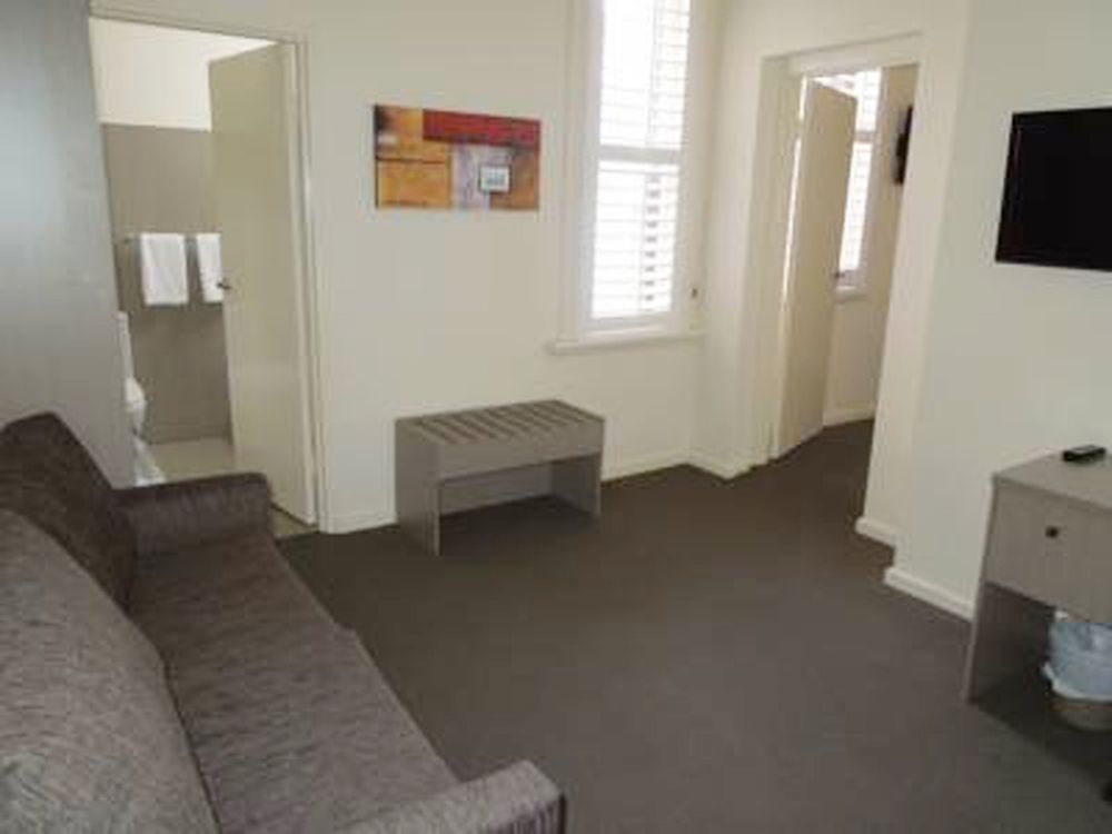 Naughtons Hotel Melbourne Eksteriør billede