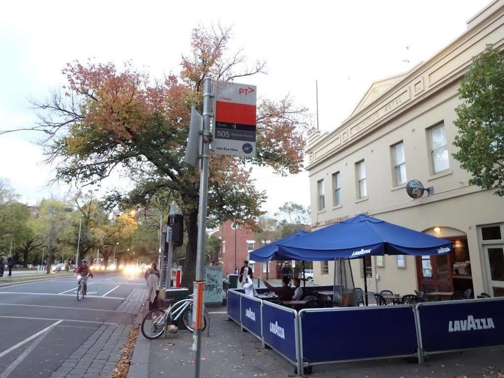 Naughtons Hotel Melbourne Eksteriør billede